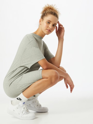 Nike Sportswear Klänning i grå