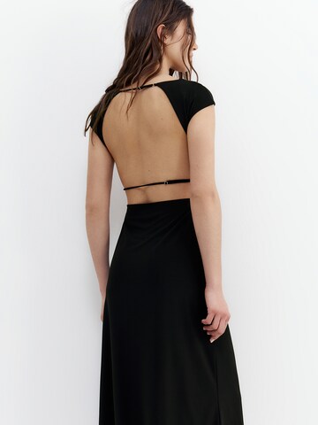 Robe Pull&Bear en noir