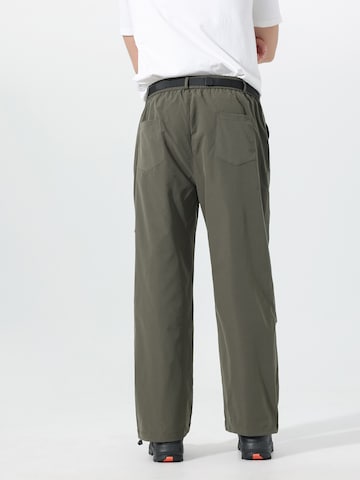 Youthup Loose fit Cargo Pants in Green