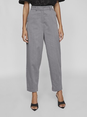 VILA Regular Pants in Grey: front