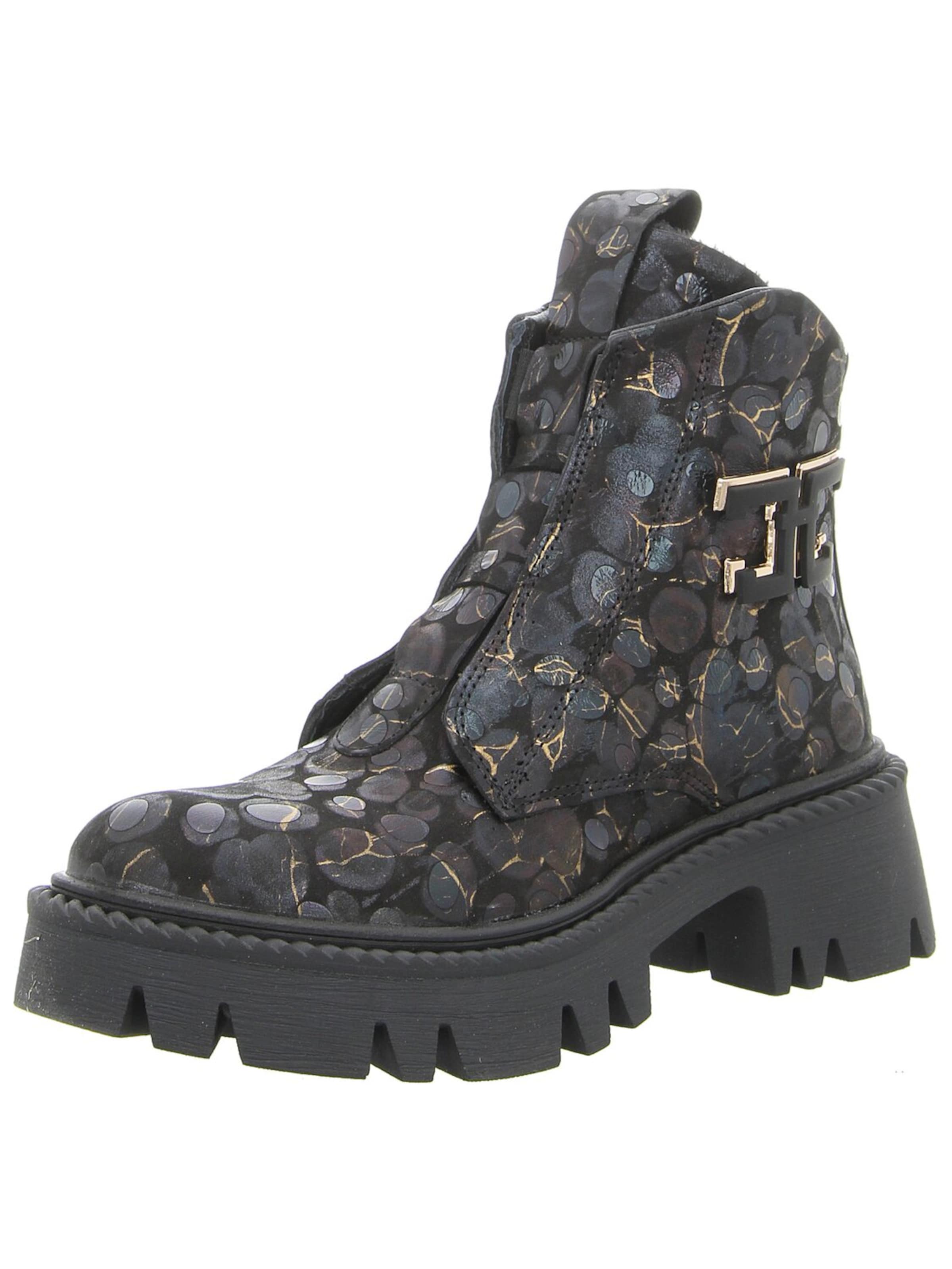 Artiker Ankle Boots in Black: front