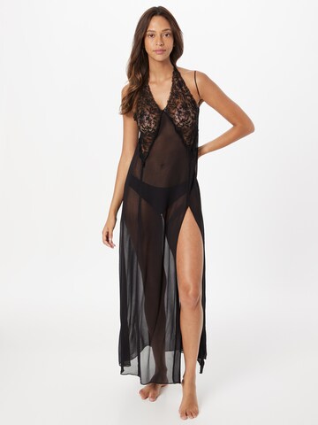 Lenjerie sexy de la Free People pe negru: față