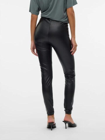 VERO MODA Baggy Leggings 'Gana' in Zwart