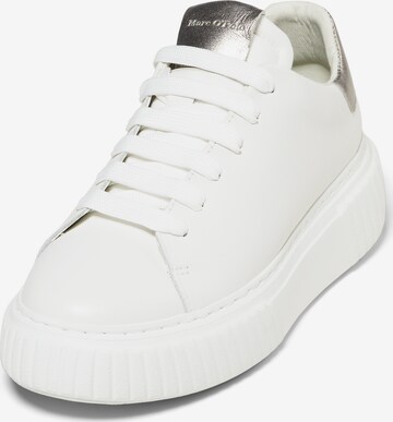 Baskets basses 'Svea' Marc O'Polo en blanc : devant