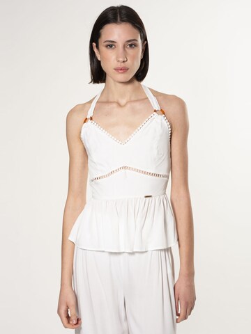 Top di Influencer in bianco: frontale