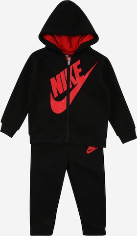 Nike Sportswear Обычный Костюм для бега в Черный: спереди