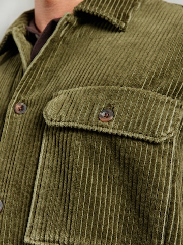 GAP - Ajuste regular Chaqueta de entretiempo en verde