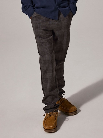 Coupe slim Pantalon NAME IT en gris : devant