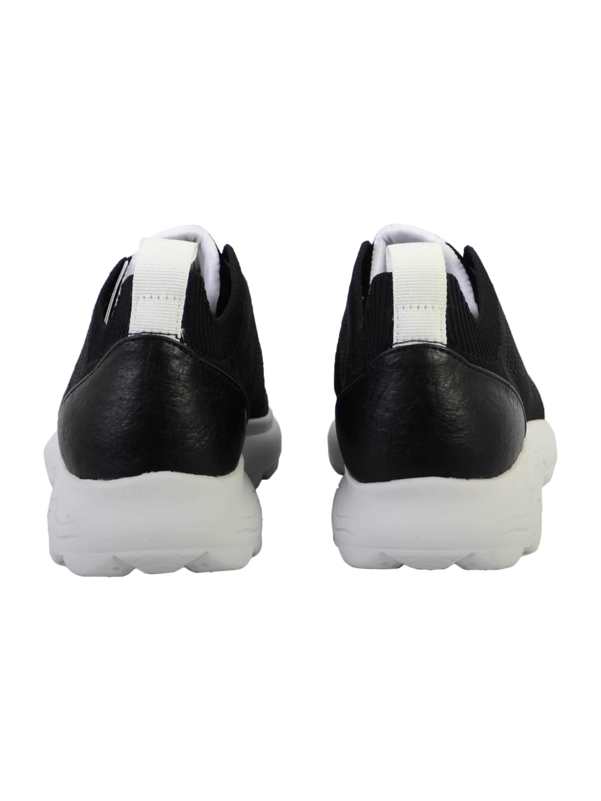 GEOX - Calzado deportivo con cordones en negro