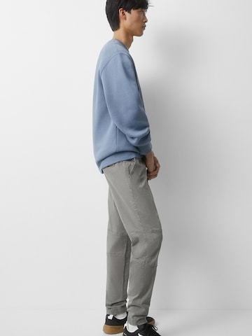 Pull&Bear Tapered Pants in Grey: front