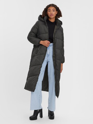 VERO MODA Wintermantel 'Uppsala' in Grün