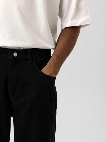Dandalo - Pierna ancha Pantalón plisado 'Rafael' en negro
