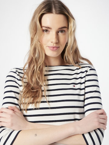 TOMMY HILFIGER Tričko – bílá