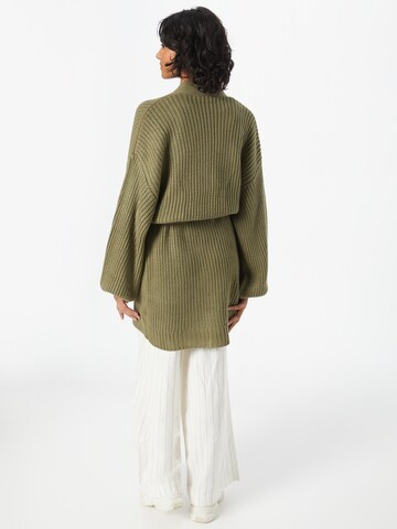 NEW LOOK Knit cardigan in Green
