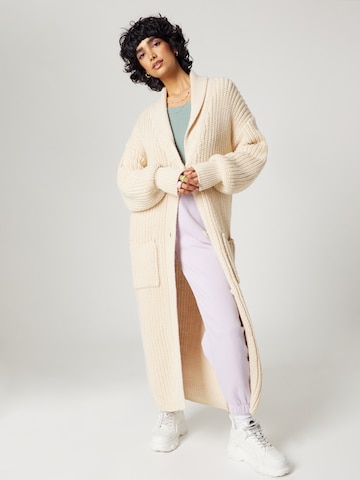 Cappotto in maglia 'Primrose' di florence by mills exclusive for ABOUT YOU in beige