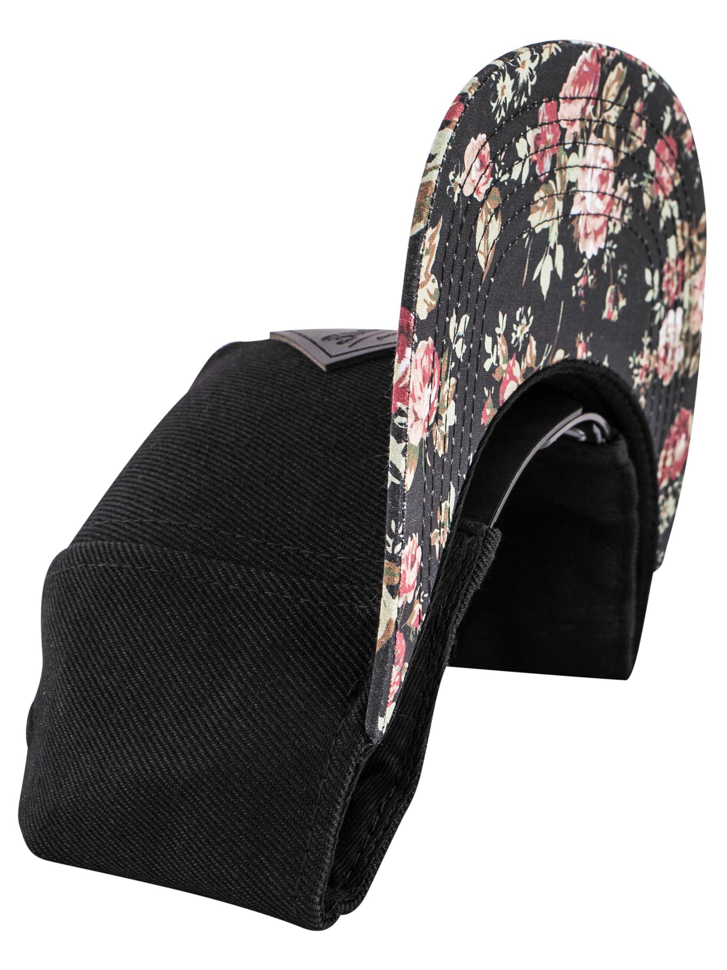 Blackskies Cap 'Obsidius' in Red