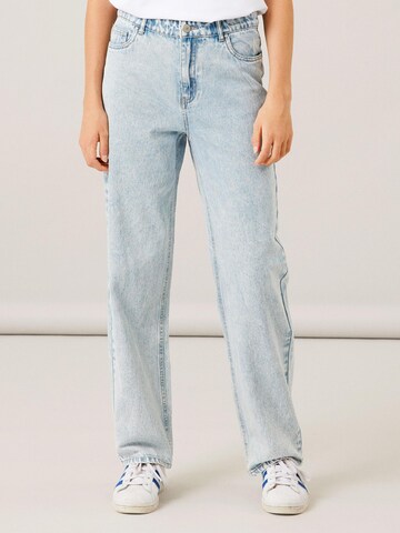 LMTD Wide leg Jeans 'IZZA' i blå: framsida