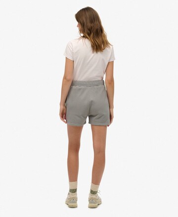 Superdry Regular Broek in Grijs