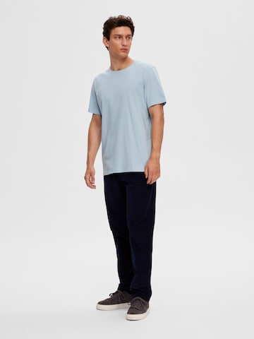 T-Shirt 'ASPEN' SELECTED HOMME en bleu