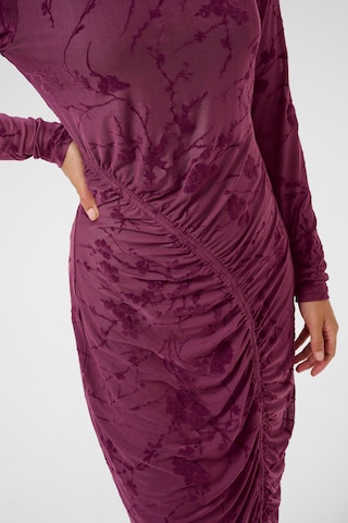 CULTURE Dress 'Alifa  ' in Red