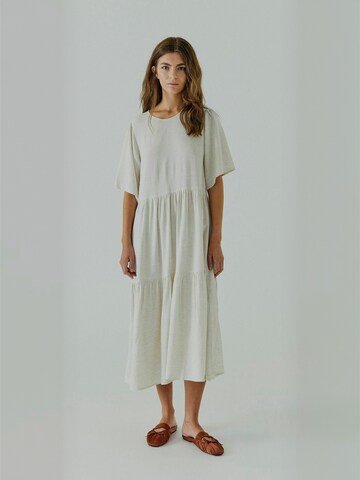 NORR Dress ' Linne ' in Beige: front