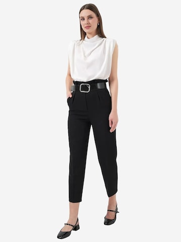 Pantaloni con pieghe di Bigdart in nero: frontale