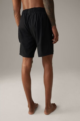 STRELLSON Board Shorts in Black