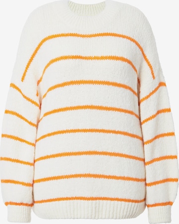 Studio Untold Sweater in White: front