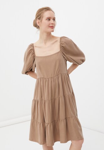 Finn Flare Freizeitkleid in Braun: Vorderseite