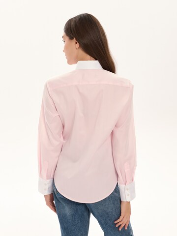 Chemisier 'Yolande' NOWIHT en rose
