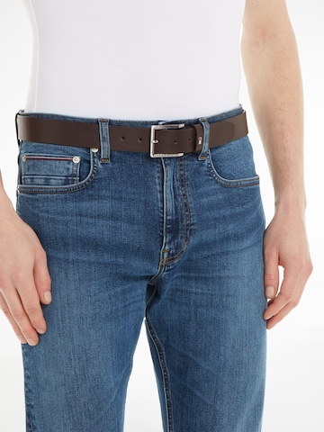 Ceinture 'Oliver' TOMMY HILFIGER en marron : devant