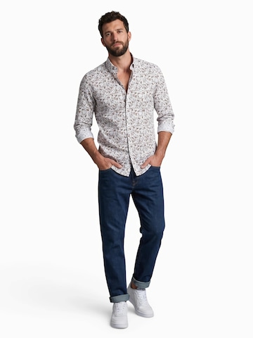 OLYMP Regular fit Button Up Shirt in White: front