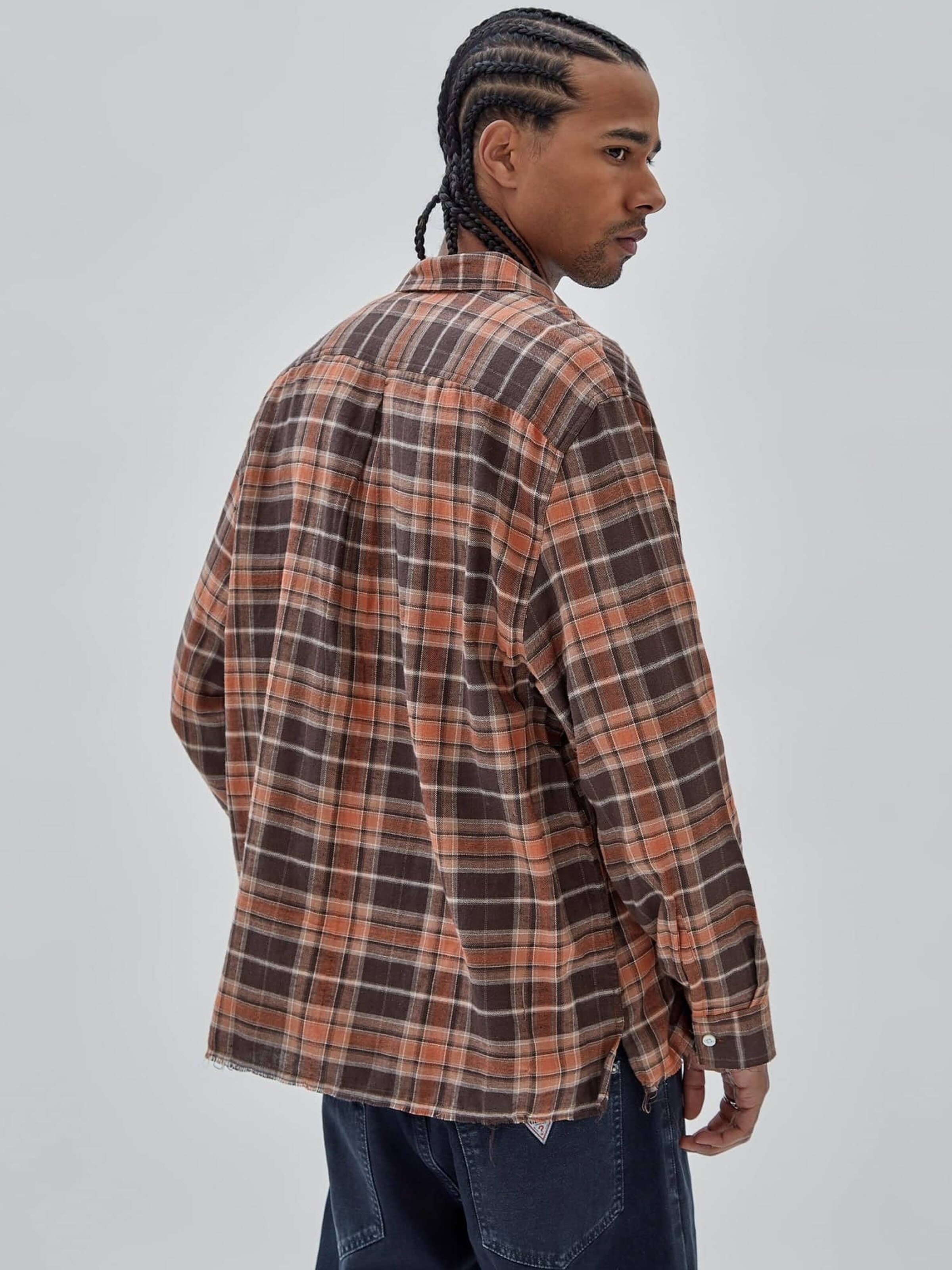GUESS Regular fit Button Up Shirt in Brown Chestnut Brown Light Brown ABOUT YOU
