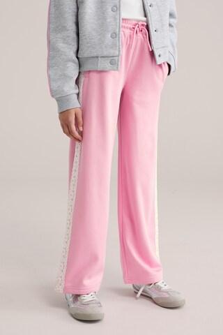 WE Fashion Широки крачоли Панталон в розово: отпред
