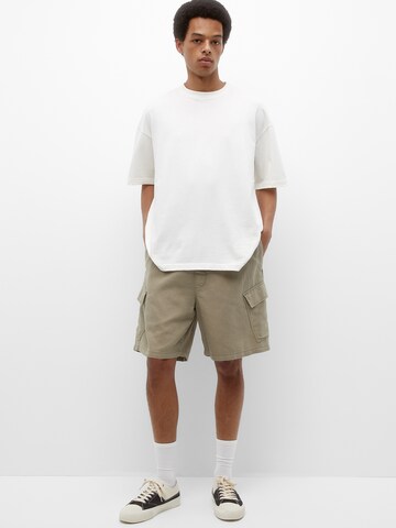 Pull&Bear Loosefit Shorts in Grün: predná strana