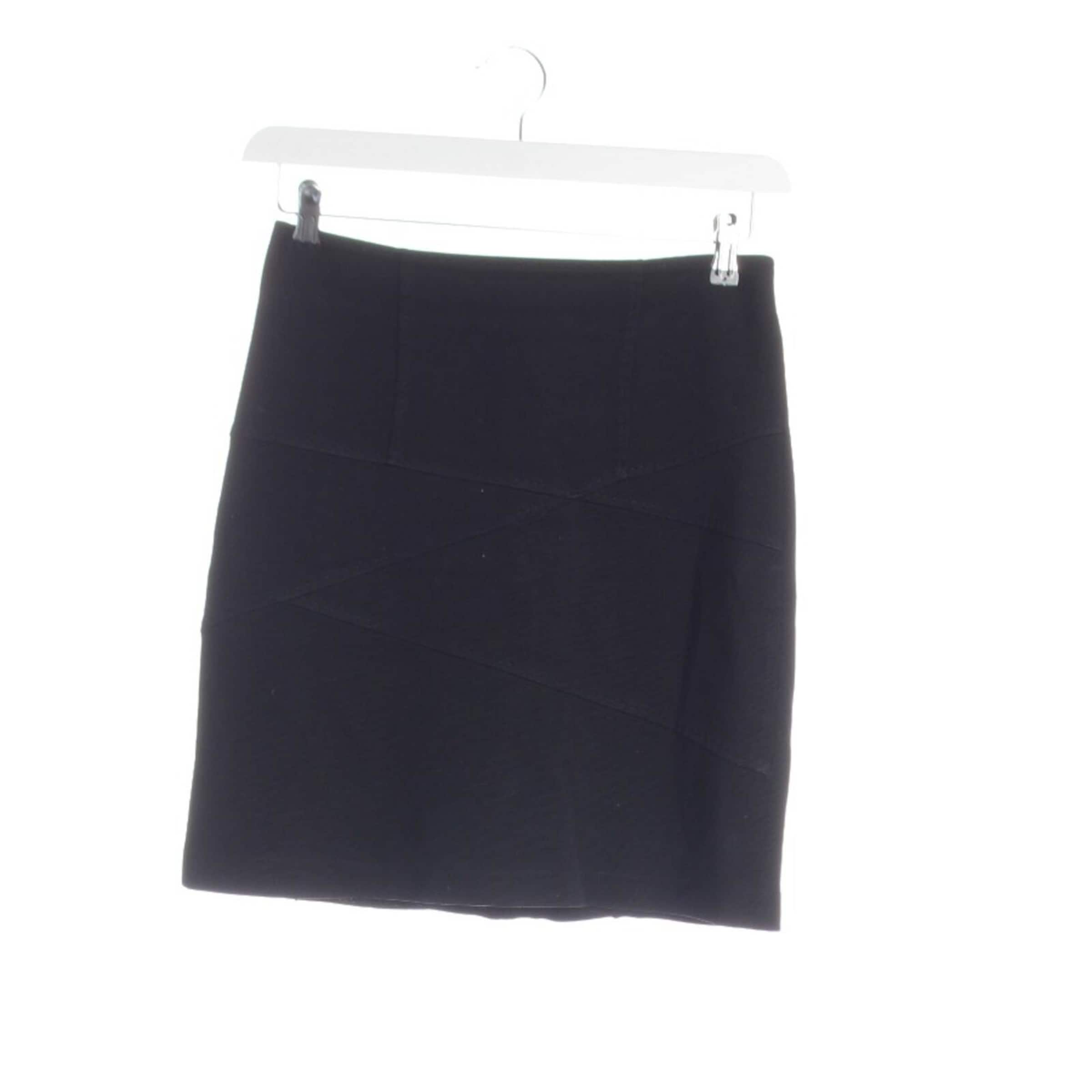HUGO Skirt in M in Black: front