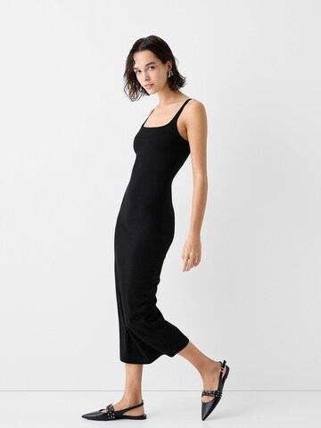 Bershka Kleid in Schwarz