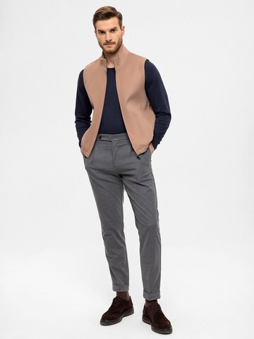 Gilet di Antioch in beige