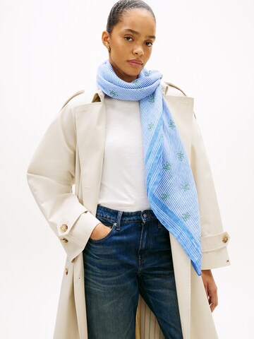 TOMMY HILFIGER Huivi värissä sininen