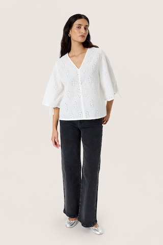 SOAKED IN LUXURY Blouse 'SLJoella' in Wit