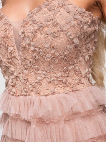 Abito da sera di Ombre in beige