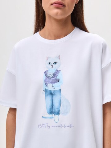 CAT by Maniita Lacitta Shirt 'MOTHER CAT' in Weiß