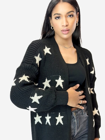 Elara Strickmantel in Schwarz