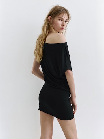 Pull&Bear Sukienka w kolorze czarny