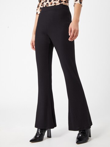 évasé Pantalon 'Toppy' PIECES en noir : devant