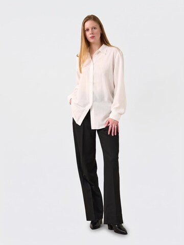 LIA Shirt 'Relaxed' in Wit