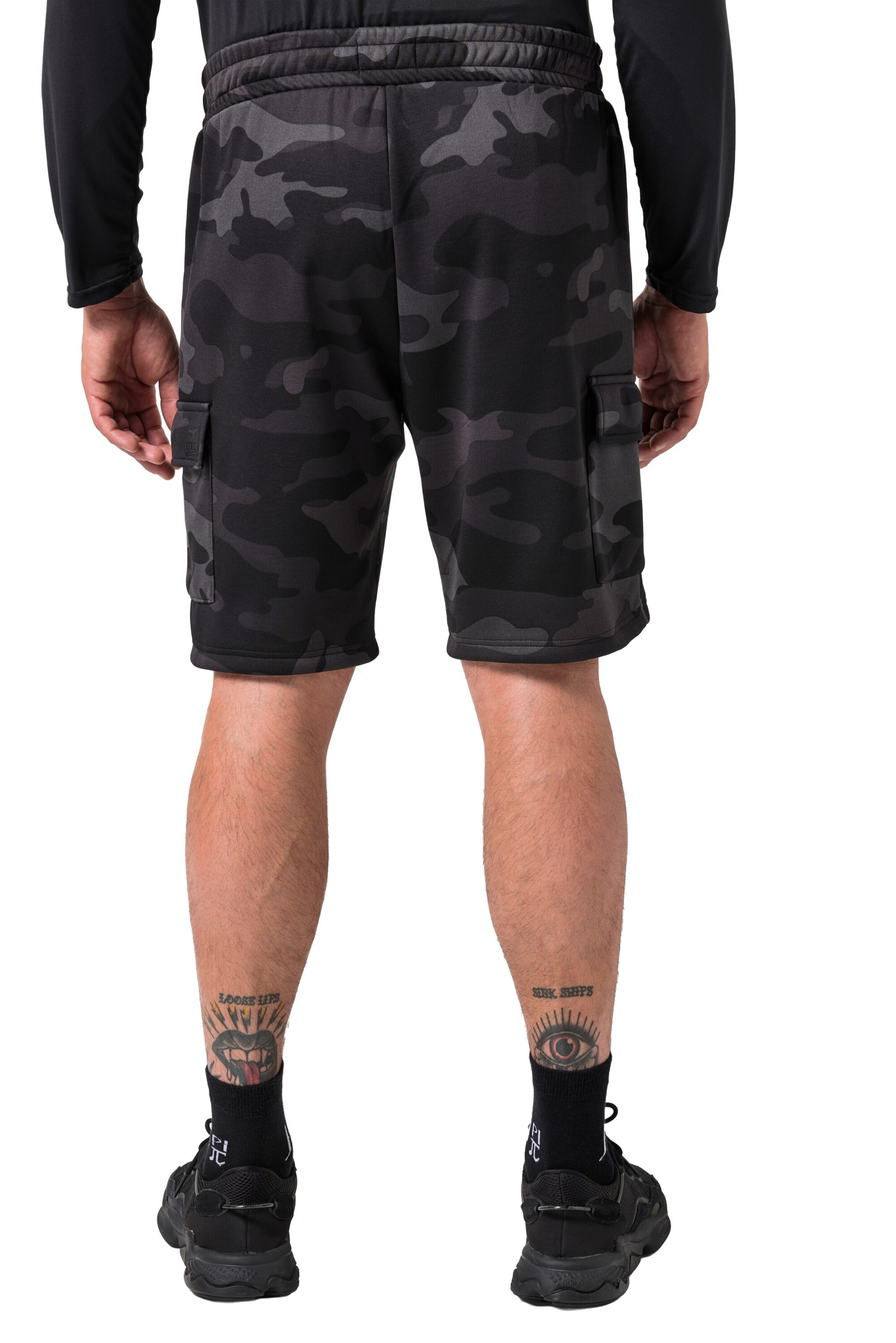 JAY-PI Regular Shorts 'Bermuda' in Schwarz