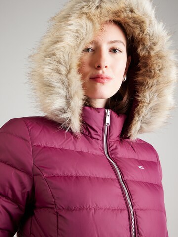 Giacca invernale di Tommy Jeans in lilla