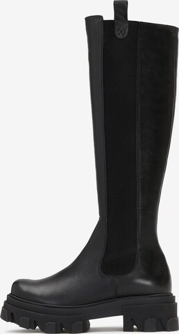 Kazar Boots in Black: front