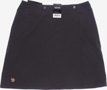 Fjällräven Shorts in XL in Grey: front